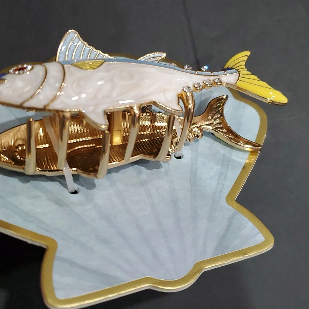 yellowfin tuna fish blue white striped hair claw‎ clip brand new
